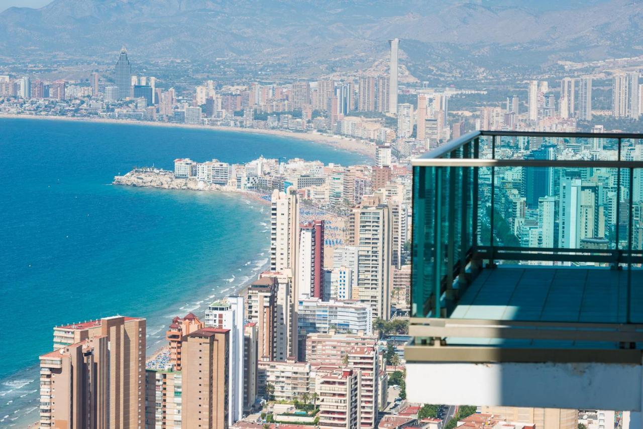Benidorm High Rise Apartments - Sea Views - Torre Lugano المظهر الخارجي الصورة