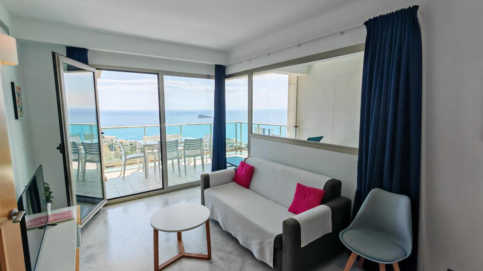 Benidorm High Rise Apartments - Sea Views - Torre Lugano المظهر الخارجي الصورة