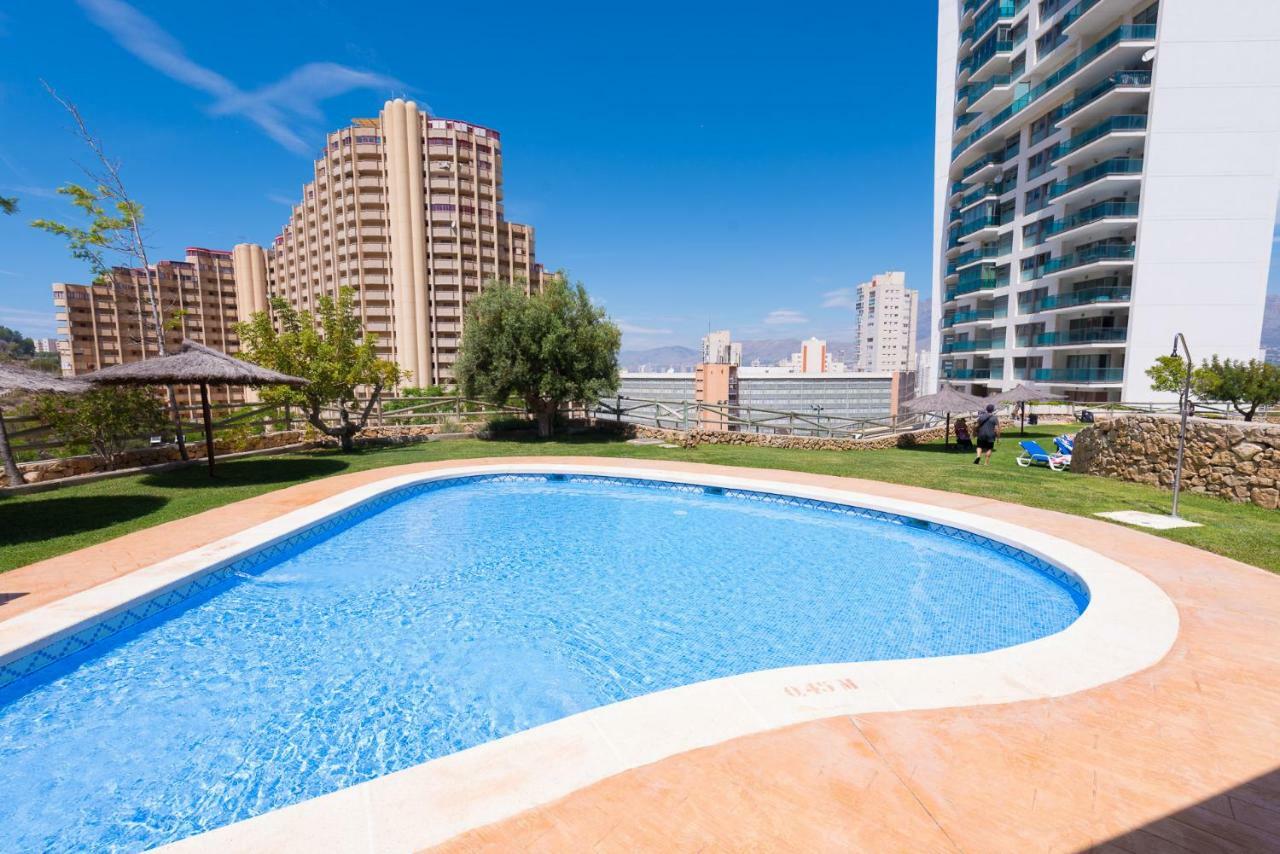 Benidorm High Rise Apartments - Sea Views - Torre Lugano المظهر الخارجي الصورة